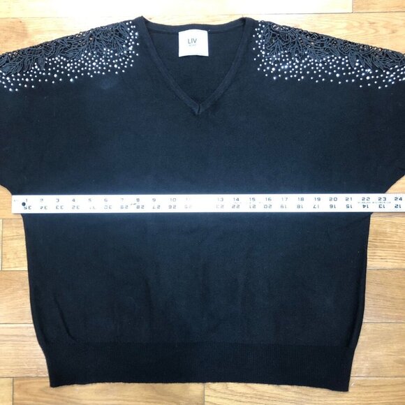 LIV Milano Rhinestone Studded Lace Short Sleeve Knit V-Neck Black Sweater Size L - Picture 6 of 9